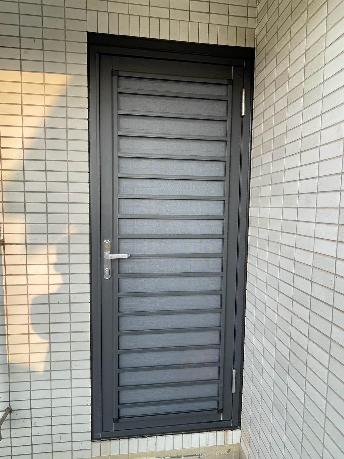 台南鋁門窗包框施工