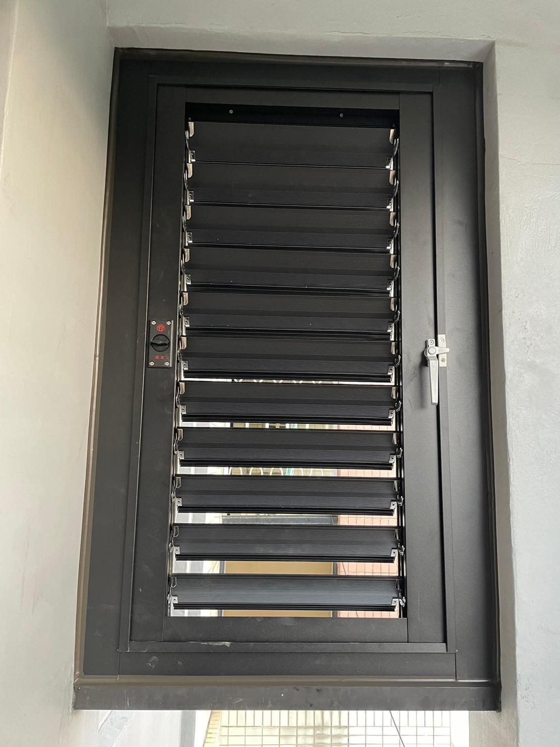 台南鋁門窗包框施工