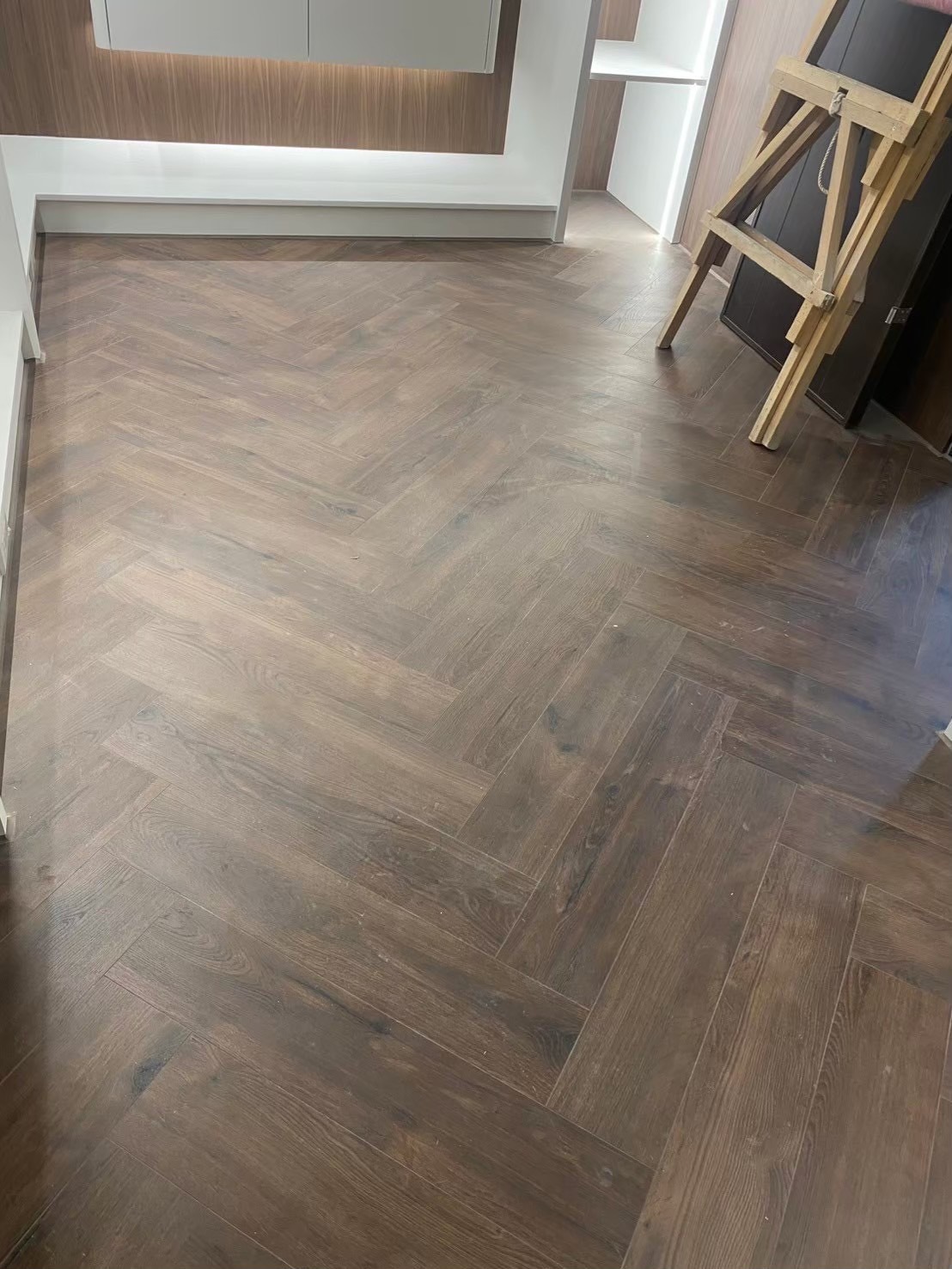 德國Kernon超耐磨木地板 人字貼造型